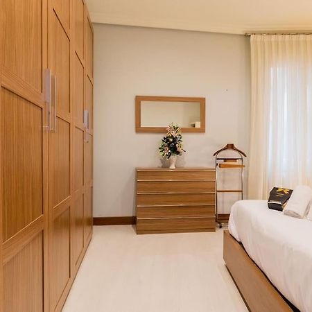 Indautxu Flat Next Stop Bilbao Bagian luar foto
