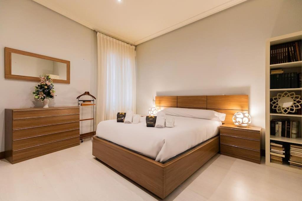 Indautxu Flat Next Stop Bilbao Bagian luar foto